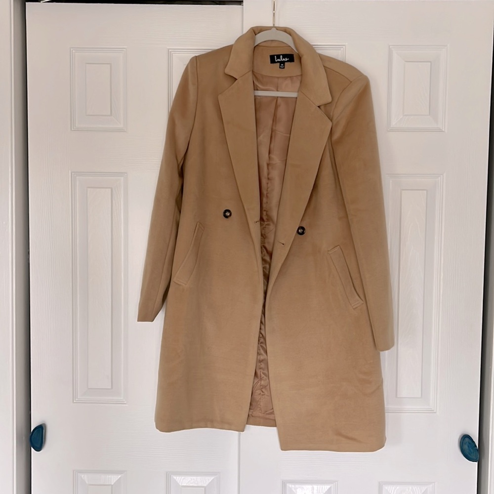 Lulu’s Harriet Long Double-Breasted Tan Coat size medium